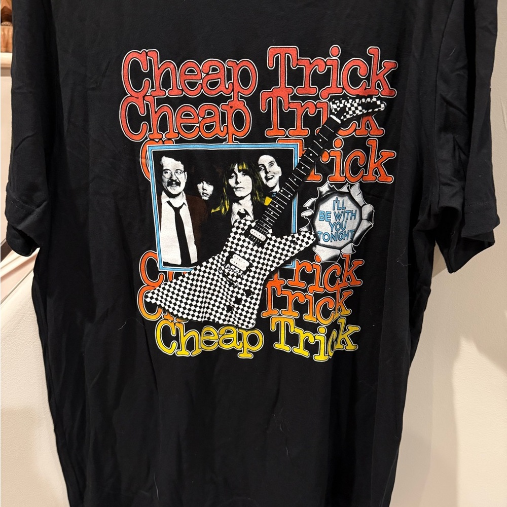 Brand new men’s size extra large cheap trick T-shirt